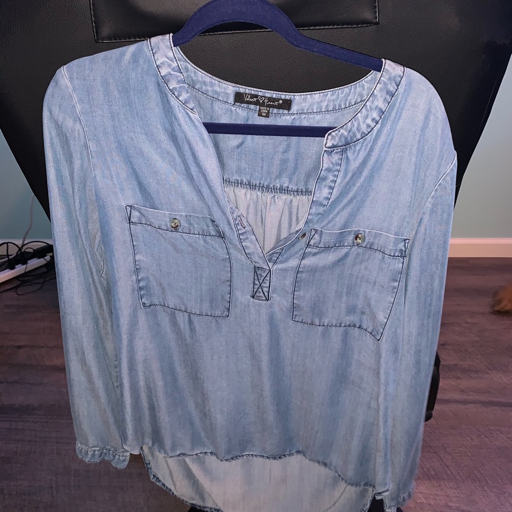 Light blue shirt